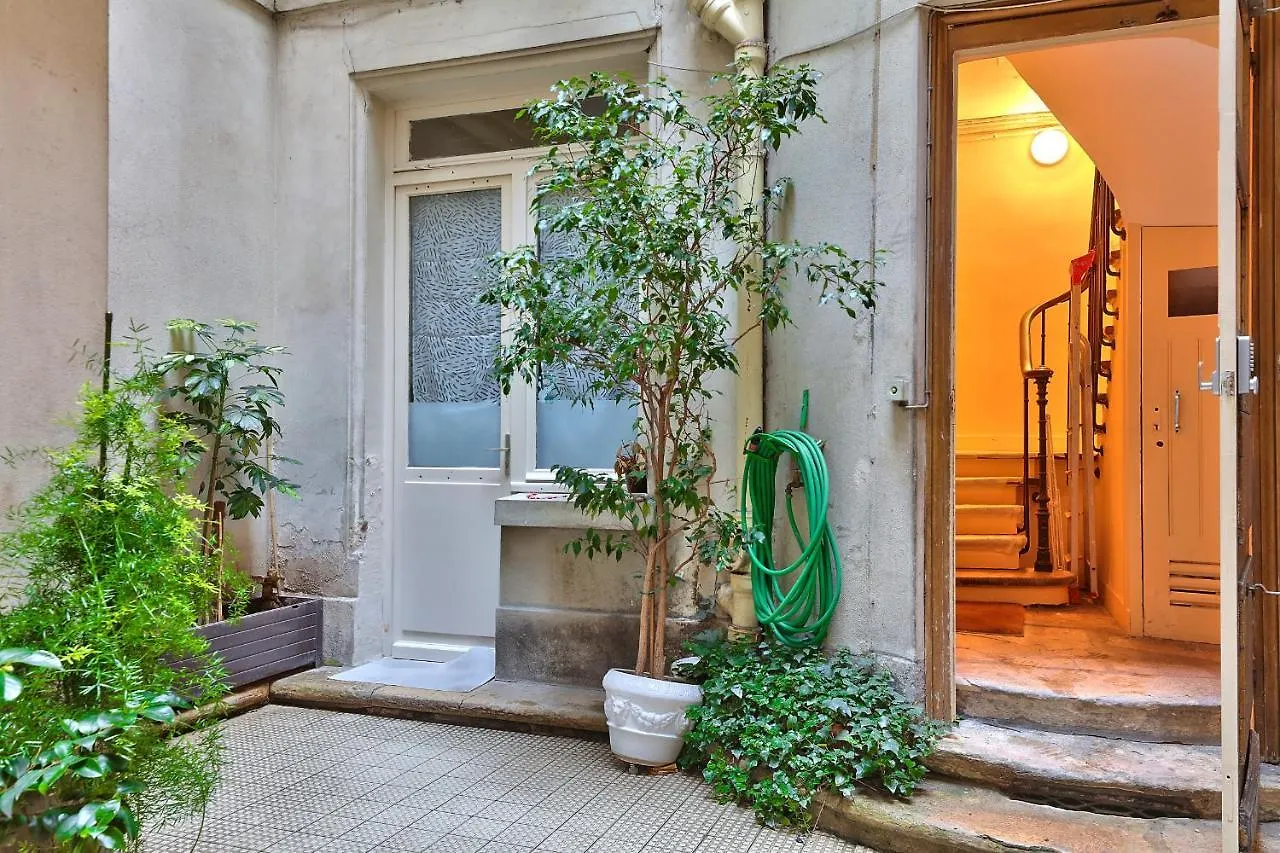 112 - Urban Atelier Saint Michel Apartment Paris 0*,  France